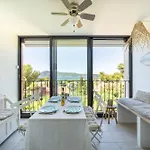 Vue Spectaculaire, Beau T3, 6 Pers, Piscine Parking Holiday home Saint-Mandrier-sur-Mer