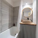 Vue Spectaculaire, Beau T3, 6 Pers, Piscine Parking Holiday home Saint-Mandrier-sur-Mer