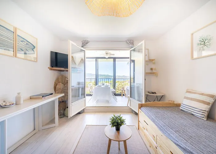 Vue Spectaculaire, Beau T3, 6 Pers, Piscine Parking Saint-Mandrier-sur-Mer