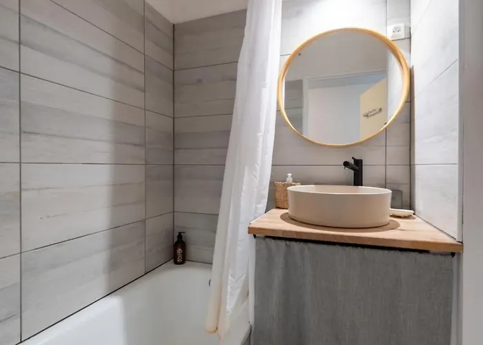 Vue Spectaculaire, Beau T3, 6 Pers, Piscine Parking Tatil Evi Saint-Mandrier-sur-Mer