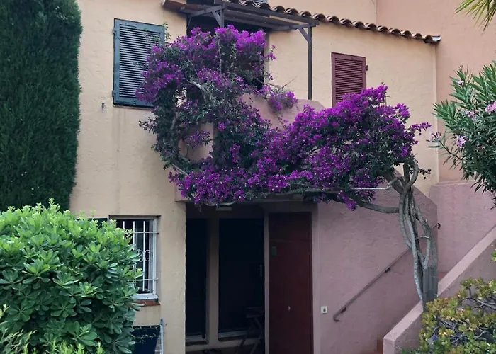 Vue Spectaculaire, Beau T3, 6 Pers, Piscine Parking Tatil Evi *